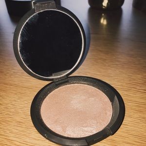 becca shimmering skin perfector in opal